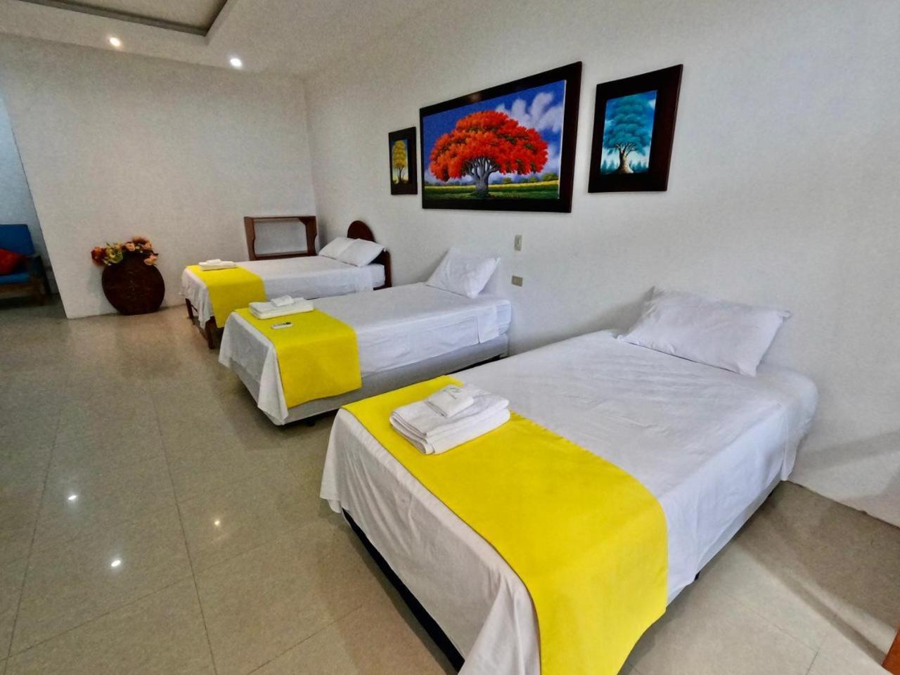 Galapagos Isabela Hotel Loja Пуэрто-Вильямиль Экстерьер фото